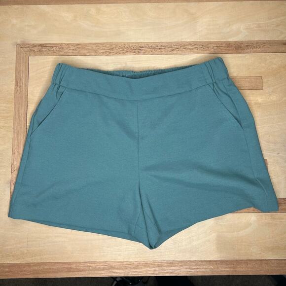 Nine West Women's High Waist Shorts Size M Elastic Pull On Sage Green Pockets - Picture 1 of 8